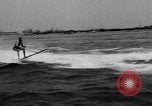 Immagine di Aquaplanes Hermosa Beach California USA, 1938, secondo 20 filmato di repertorio 65675049434