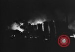 Standbild Ölraffinerie Wellsville New York USA, 1938, aus Sekunde 12 historischem Filmmaterial Videoclip 65675049441