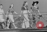 Standbild Modelle Balboa California USA, 1938, aus Sekunde 15 historischem Filmmaterial Videoclip 65675049458