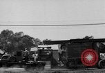 Image LeRoy Ashmore démontrant sa machine de lutte contre l'incendie Houston Texas USA, 1938, de la seconde 15 séquences d'archives historiques vidéo 65675049471