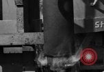 Image LeRoy Ashmore démontrant sa machine de lutte contre l'incendie Houston Texas USA, 1938, de la seconde 50 séquences d'archives historiques vidéo 65675049471