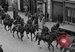 Standbild ungarische Truppen Uzhorod Tschechoslowakei, 1938, aus Sekunde 39 historischem Filmmaterial Videoclip 65675049476