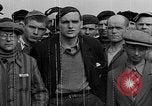 Standbild Konzentrationslager Buchenwald Deutschland, 1945, aus Sekunde 10 historischem Filmmaterial Videoclip 65675049479
