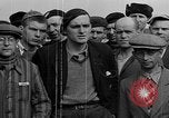 Standbild Konzentrationslager Buchenwald Deutschland, 1945, aus Sekunde 27 historischem Filmmaterial Videoclip 65675049479