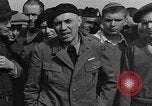 Immagine di Internee A Buchenwald Germania, 1945, secondo 16 filmato di repertorio 65675049482