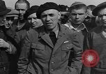 Immagine di Internee A Buchenwald Germania, 1945, secondo 17 filmato di repertorio 65675049482
