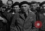Immagine di Internee A Buchenwald Germania, 1945, secondo 23 filmato di repertorio 65675049482