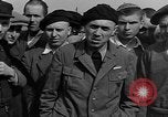 Immagine di Internee A Buchenwald Germania, 1945, secondo 29 filmato di repertorio 65675049482