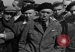 Immagine di Internee A Buchenwald Germania, 1945, secondo 49 filmato di repertorio 65675049482