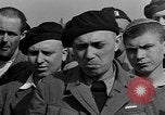 Image interné néerlandais Buchenwald Allemagne, 1945, de la seconde 35 séquences d'archives historiques vidéo 65675049483