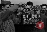 Standbild deutscher Jude Otto Feuer Buchenwald Deutschland, 1945, aus Sekunde 4 historischem Filmmaterial Videoclip 65675049484