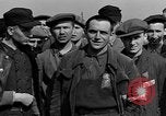 Standbild deutscher Jude Otto Feuer Buchenwald Deutschland, 1945, aus Sekunde 18 historischem Filmmaterial Videoclip 65675049484