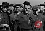 Standbild deutscher Jude Otto Feuer Buchenwald Deutschland, 1945, aus Sekunde 23 historischem Filmmaterial Videoclip 65675049484