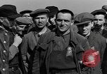 Standbild deutscher Jude Otto Feuer Buchenwald Deutschland, 1945, aus Sekunde 26 historischem Filmmaterial Videoclip 65675049484