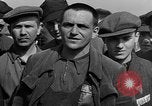 Standbild befreiten deutschen Juden Buchenwald Deutschland, 1945, aus Sekunde 23 historischem Filmmaterial Videoclip 65675049485