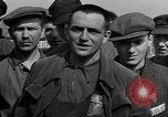 Standbild befreiten deutschen Juden Buchenwald Deutschland, 1945, aus Sekunde 34 historischem Filmmaterial Videoclip 65675049485