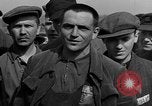 Standbild befreiten deutschen Juden Buchenwald Deutschland, 1945, aus Sekunde 49 historischem Filmmaterial Videoclip 65675049485