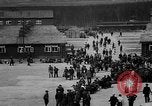 Standbild Konzentrationslager Buchenwald Deutschland, 1945, aus Sekunde 13 historischem Filmmaterial Videoclip 65675049490