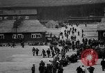 Standbild Konzentrationslager Buchenwald Deutschland, 1945, aus Sekunde 14 historischem Filmmaterial Videoclip 65675049490