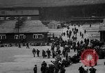 Standbild Konzentrationslager Buchenwald Deutschland, 1945, aus Sekunde 15 historischem Filmmaterial Videoclip 65675049490