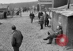 Image Prisonniers libérés de Buchenwald Buchenwald Allemagne, 1945, de la seconde 15 séquences d'archives historiques vidéo 65675049501