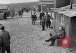 Image Prisonniers libérés de Buchenwald Buchenwald Allemagne, 1945, de la seconde 16 séquences d'archives historiques vidéo 65675049501