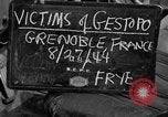 Standbild Gestapo Opfer exhumiert Polygone Frankreich, 1944, aus Sekunde 1 historischem Filmmaterial Videoclip 65675049516