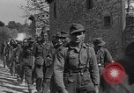 Immagine di Prigionieri di guerra tedeschi Loriol Francia, 1944, secondo 43 filmato di repertorio 65675049519