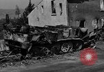 Immagine di Equipaggiamento distrutto Loriol Francia, 1944, secondo 13 filmato di repertorio 65675049521
