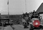 Image Personnes déplacées Bergzabern Allemagne, 1945, de la seconde 6 séquences d'archives historiques vidéo 65675049523