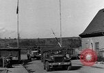 Image Personnes déplacées Bergzabern Allemagne, 1945, de la seconde 10 séquences d'archives historiques vidéo 65675049523