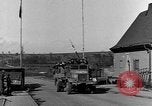 Image Personnes déplacées Bergzabern Allemagne, 1945, de la seconde 14 séquences d'archives historiques vidéo 65675049523