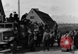 Image Personnes déplacées Bergzabern Allemagne, 1945, de la seconde 32 séquences d'archives historiques vidéo 65675049523