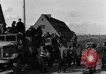 Image Personnes déplacées Bergzabern Allemagne, 1945, de la seconde 37 séquences d'archives historiques vidéo 65675049523