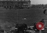 Standbild Vertriebene Bergzabern Deutschland, 1945, aus Sekunde 39 historischem Filmmaterial Videoclip 65675049524