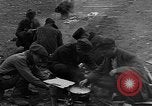 Standbild Vertriebene Bergzabern Deutschland, 1945, aus Sekunde 50 historischem Filmmaterial Videoclip 65675049524