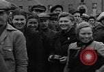 Standbild Vertriebene Bergzabern Deutschland, 1945, aus Sekunde 26 historischem Filmmaterial Videoclip 65675049525
