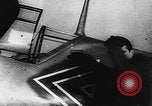 Standbild ME-109 Flugzeuge Deutschland, 1940, aus Sekunde 18 historischem Filmmaterial Videoclip 65675049526
