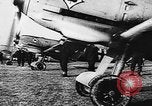 Standbild ME-109 Flugzeuge Deutschland, 1940, aus Sekunde 35 historischem Filmmaterial Videoclip 65675049526