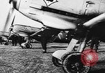 Standbild ME-109 Flugzeuge Deutschland, 1940, aus Sekunde 36 historischem Filmmaterial Videoclip 65675049526