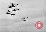 Standbild ME-109 Flugzeuge Deutschland, 1940, aus Sekunde 52 historischem Filmmaterial Videoclip 65675049526