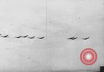 Standbild ME-109 Flugzeuge Deutschland, 1940, aus Sekunde 55 historischem Filmmaterial Videoclip 65675049526