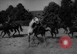 Immagine di Equitazione Germania, 1944, secondo 33 filmato di repertorio 65675049530