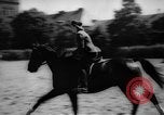 Immagine di Equitazione Germania, 1944, secondo 40 filmato di repertorio 65675049530