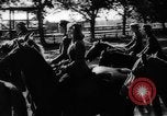 Immagine di Equitazione Germania, 1944, secondo 52 filmato di repertorio 65675049530