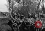 Image États-Unis 99e Division d'infanterie Neustadt Allemagne, 1945, de la seconde 32 séquences d'archives historiques vidéo 65675049537
