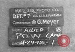 Immagine di Allied campo di prigionia Moosburg Germania, 1945, secondo 3 filmato di repertorio 65675049538