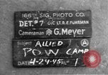 Immagine di Allied campo di prigionia Moosburg Germania, 1945, secondo 5 filmato di repertorio 65675049538
