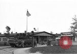 Immagine di Allied campo di prigionia Moosburg Germania, 1945, secondo 9 filmato di repertorio 65675049538