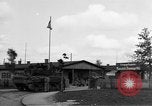 Immagine di Allied campo di prigionia Moosburg Germania, 1945, secondo 14 filmato di repertorio 65675049538